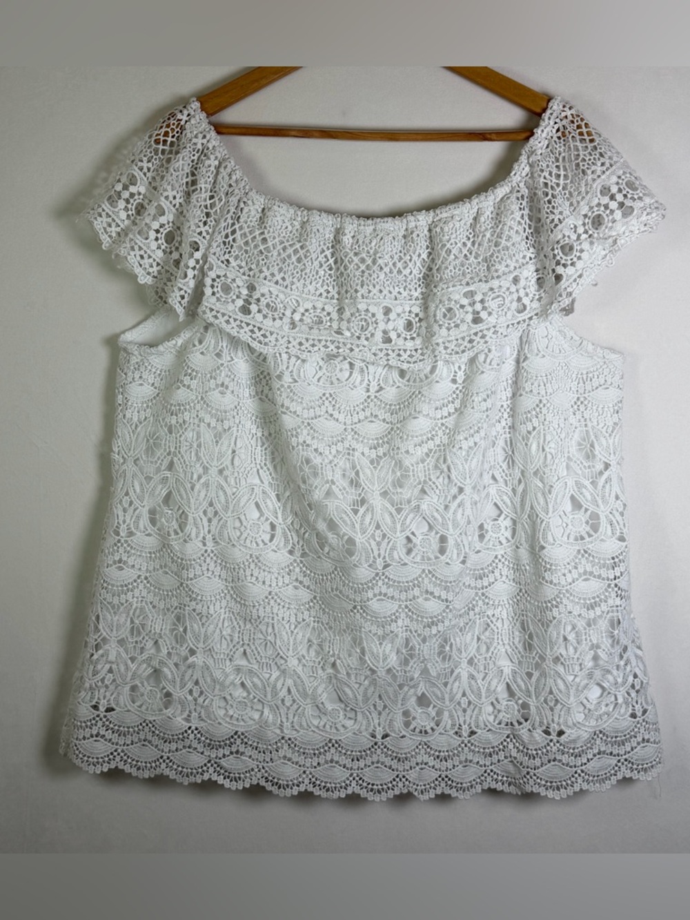 Cato Women’s White Lace Off Shoulder Boho Top Sz XL Cottage Coastal Blouse - Picture 3 of 8